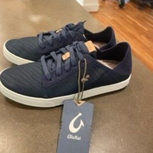OluKai Women's Pehuea Lī Sneaker in Trench Blue, size 8.5